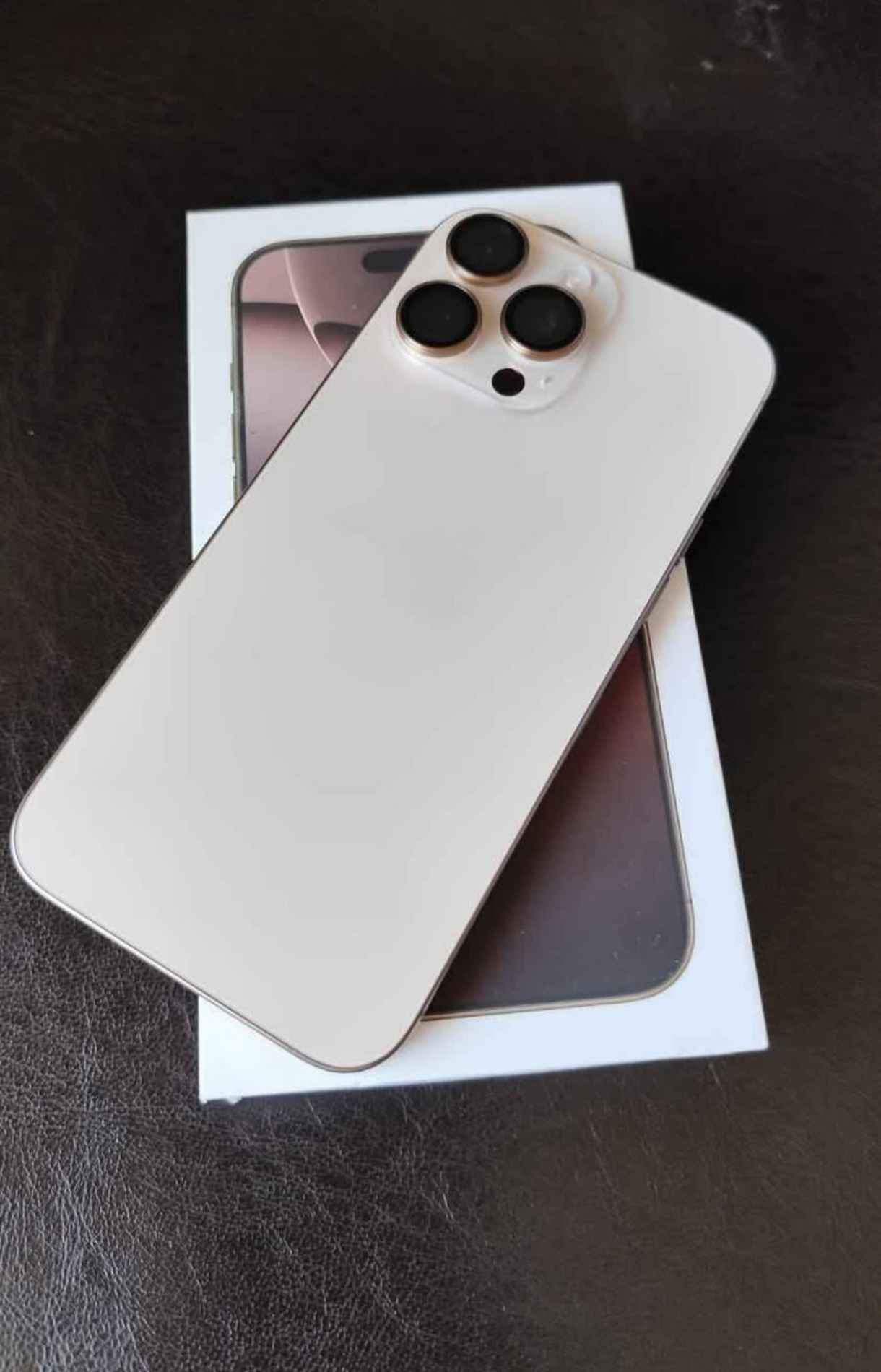 iPhone 16 premix 256Gb çöl titanium  - Resim 2