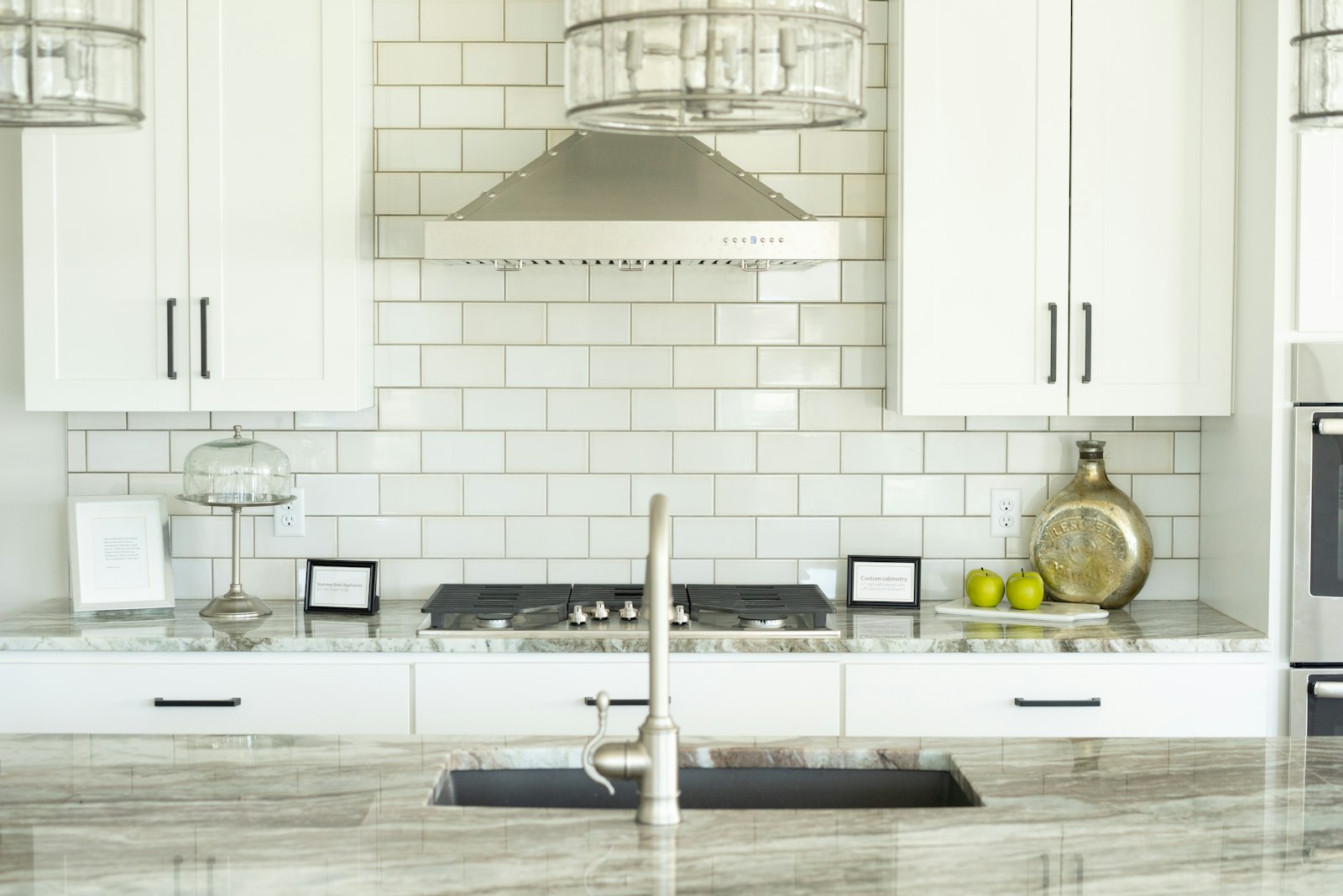 Kitchen Backsplash & Tile Installation