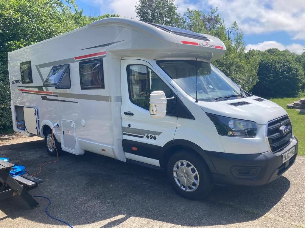 Cornwall motorhome hire. New model, Luxury 4 berth Rollerteam Zefiro 696,auto,island bed