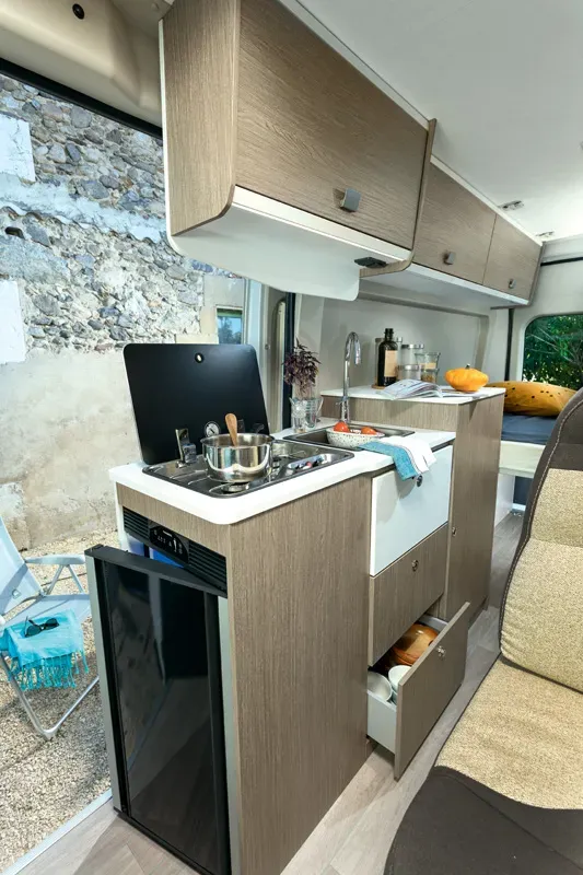 Motorhome image 3