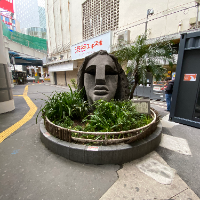 モヤイ像の写真
