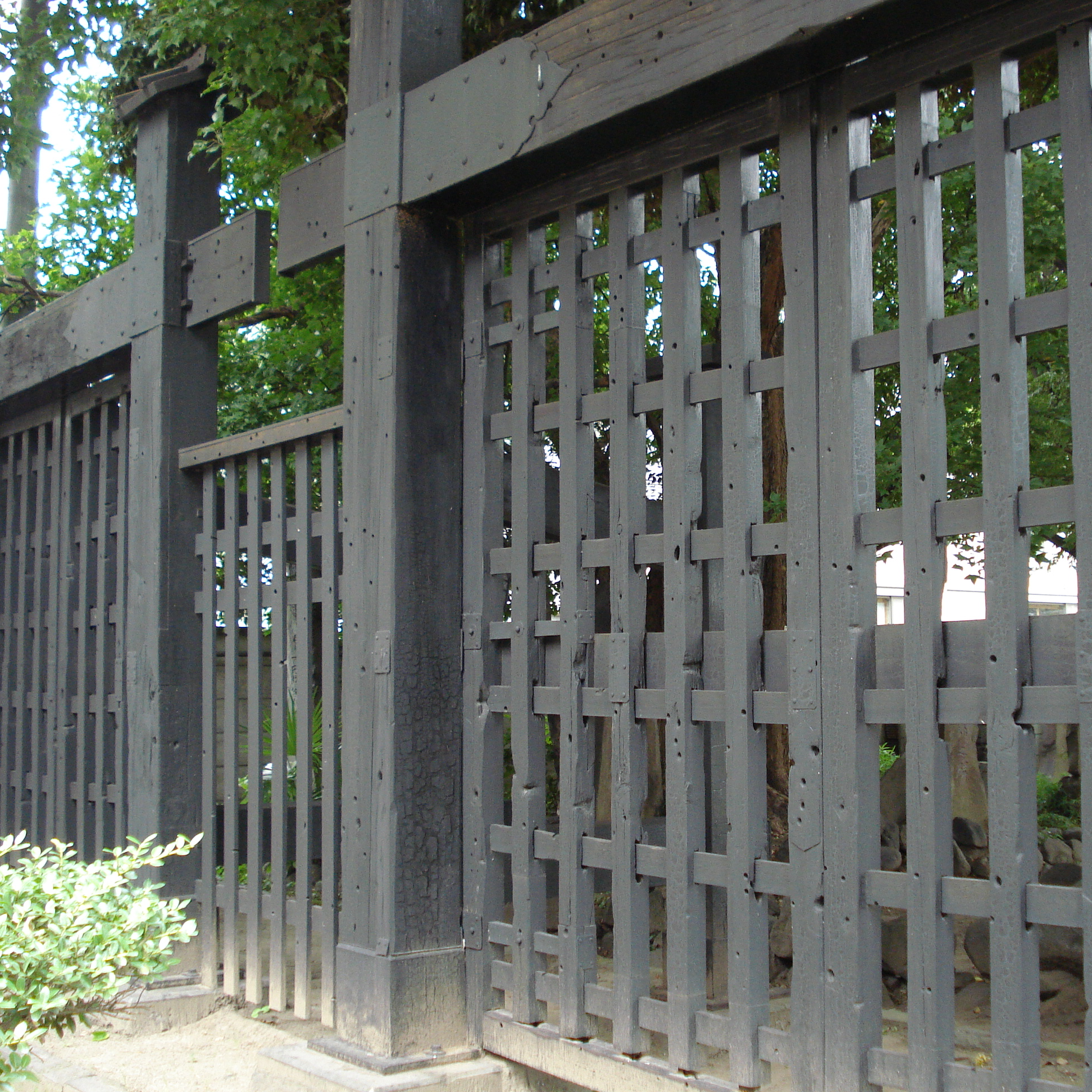 円通寺の黒門（東京都荒川区）の写真・外観