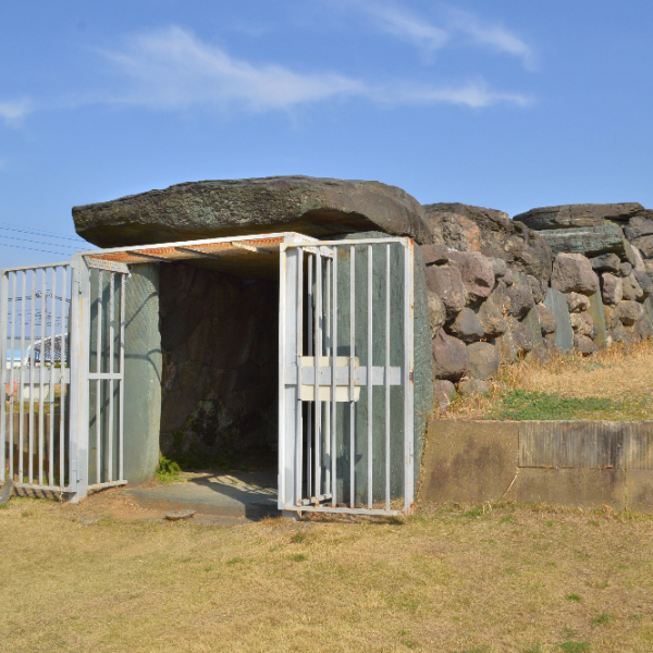 八幡山古墳石室（埼玉県行田市）の写真・外観