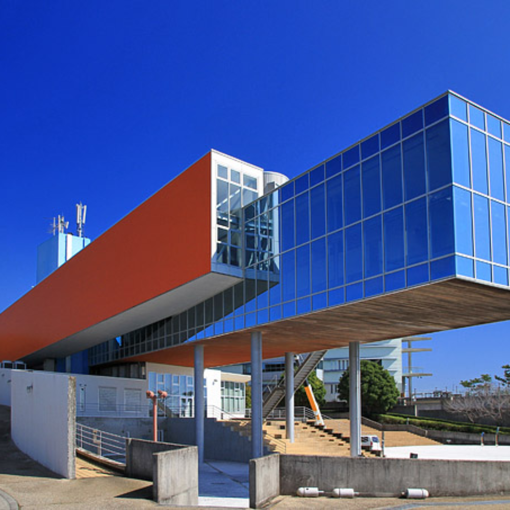 高知県立坂本龍馬記念館（高知県高知市）の写真・外観