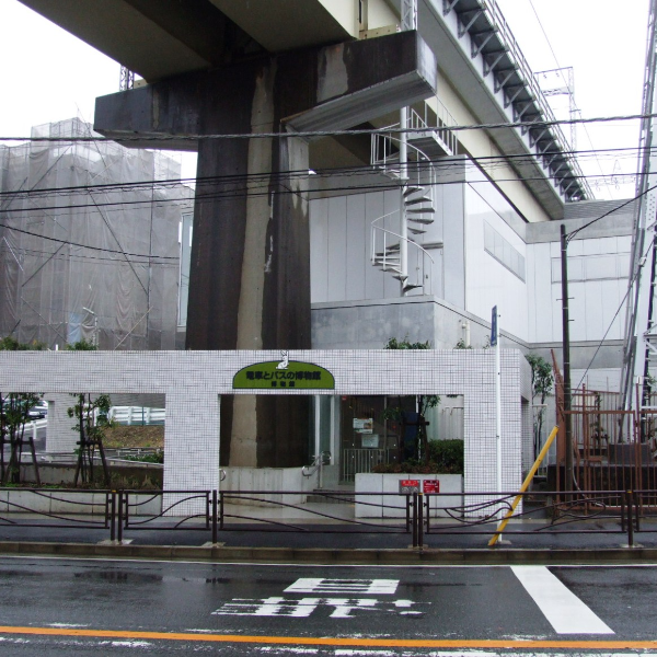 電車とバスの博物館(神奈川県)の写真・外観