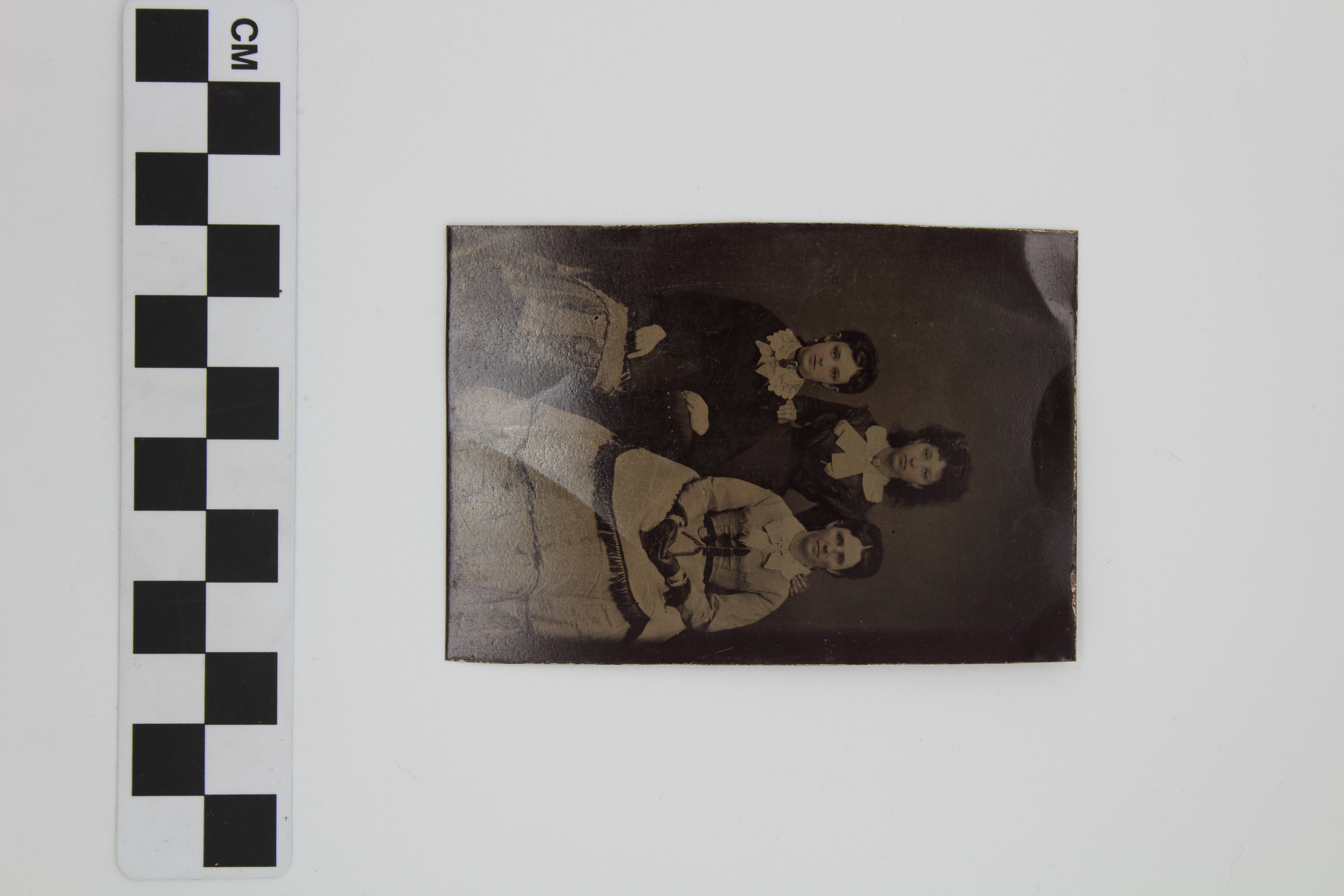 Hartzell Family Daughters Portrait, 1890 (Internet Archive)