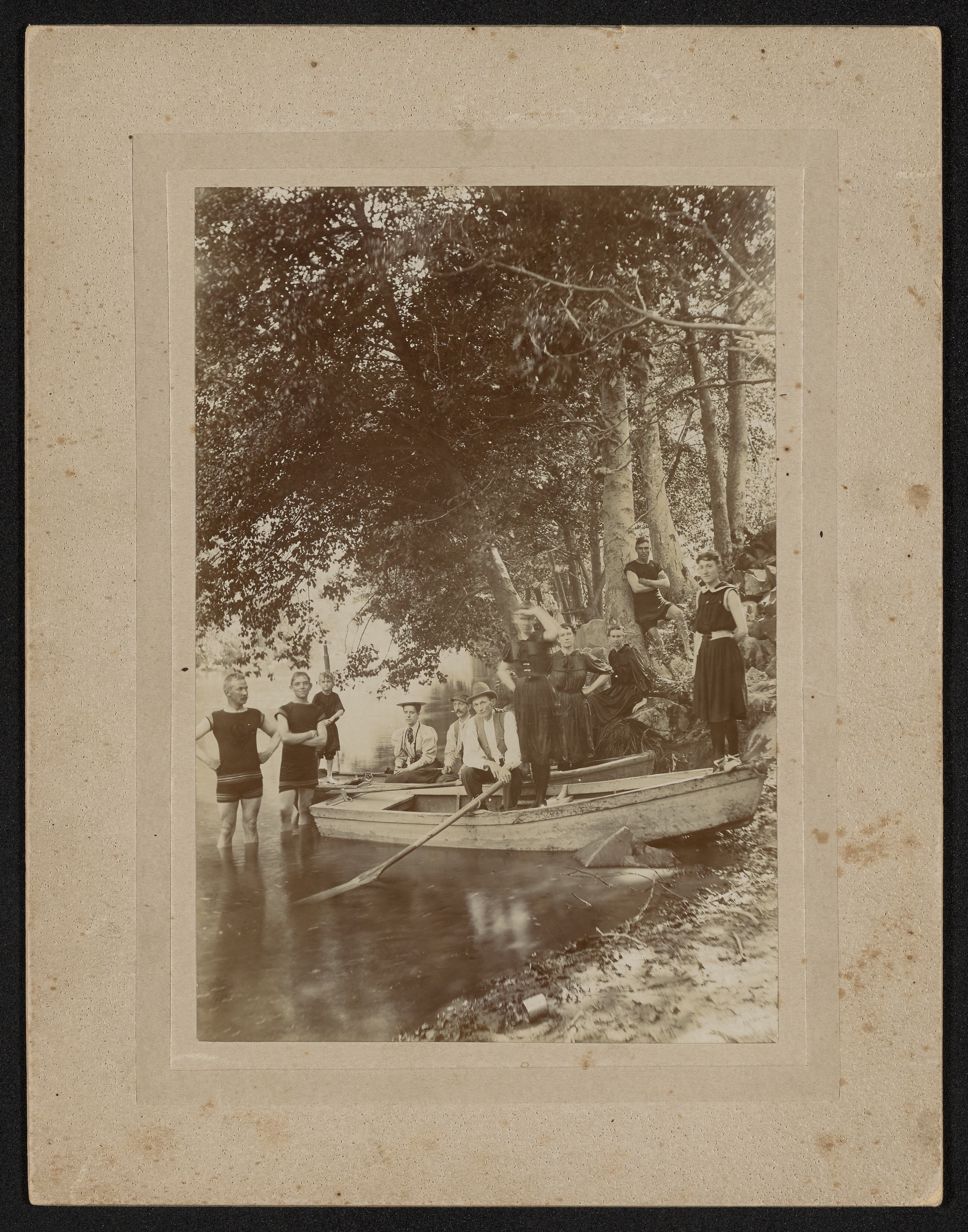 Bell Family from Centerville in Niles Canyon, 1887 (Internet Archive)