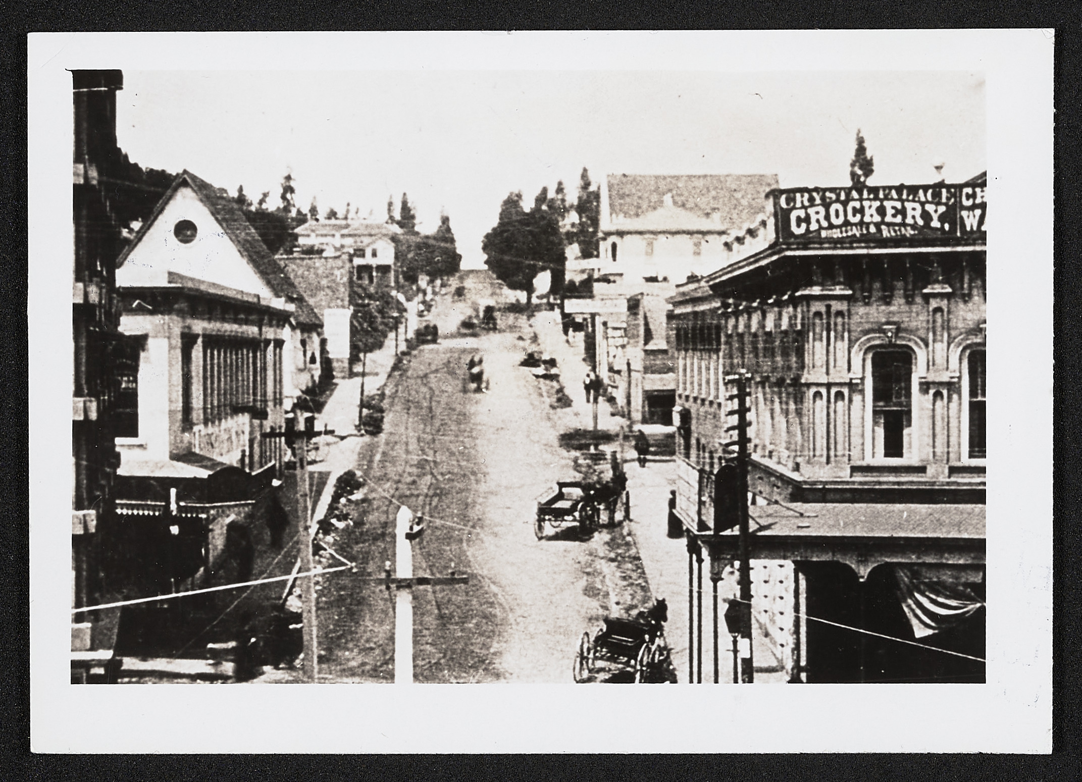 Black and white, Partial View, Crystal Palace Crockery, 1898 (Internet Archive)