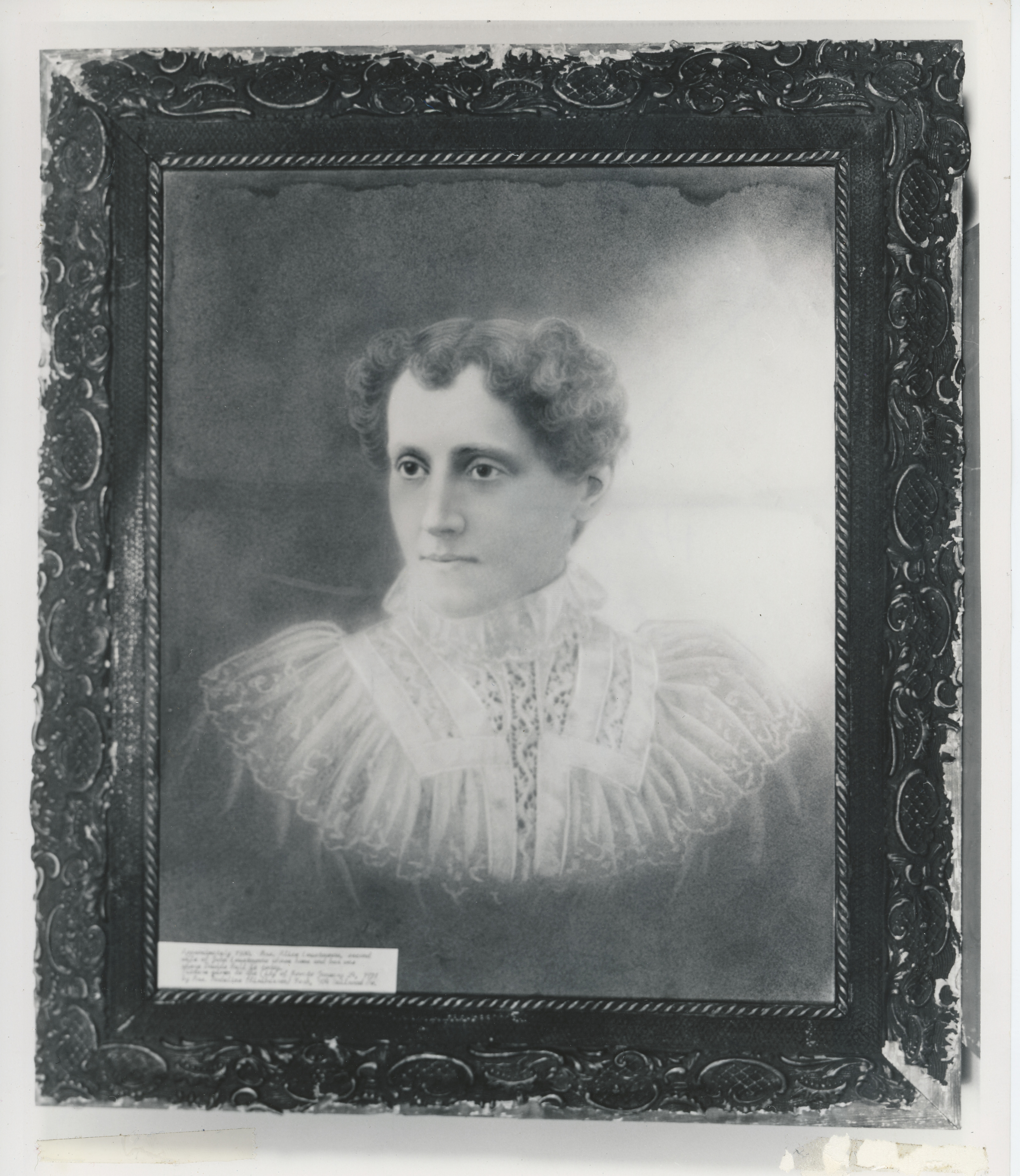 People: Alice Loustaunau portrait in white lace blouse, 1900~, 1900 (Internet Archive)