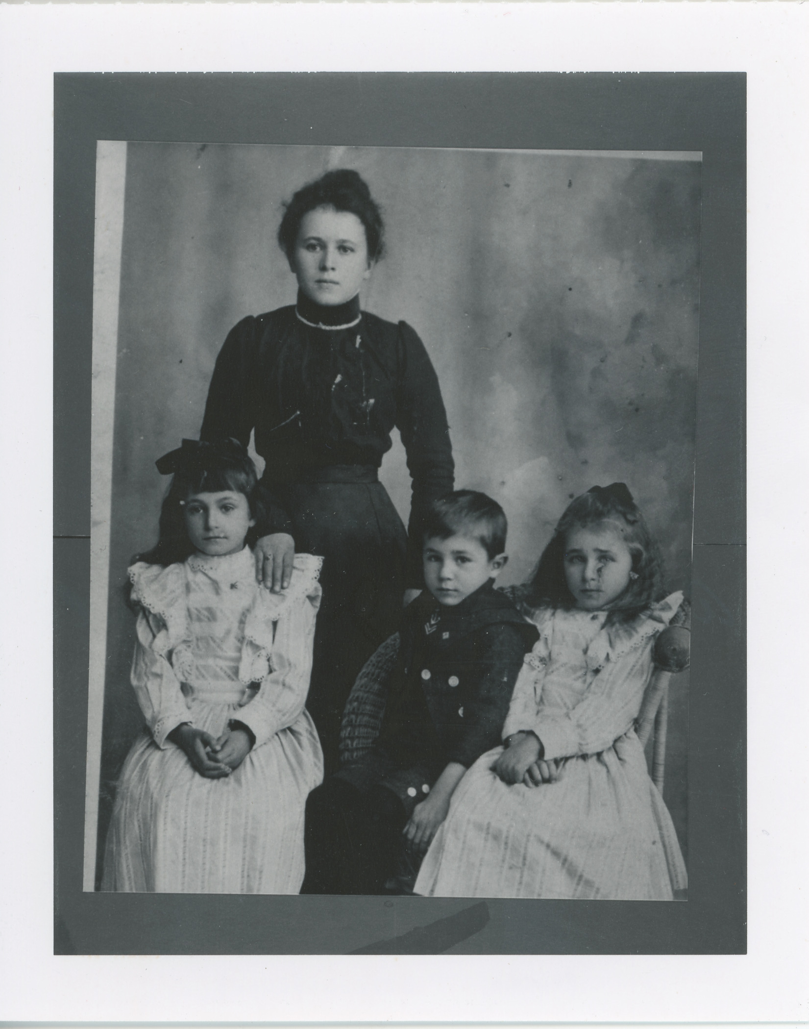 People: Children of Peter and Santina Magetti Sr, Virginia, standing, Amelia, Peter and Margaret, 1908~, 1908 (Internet Archive)