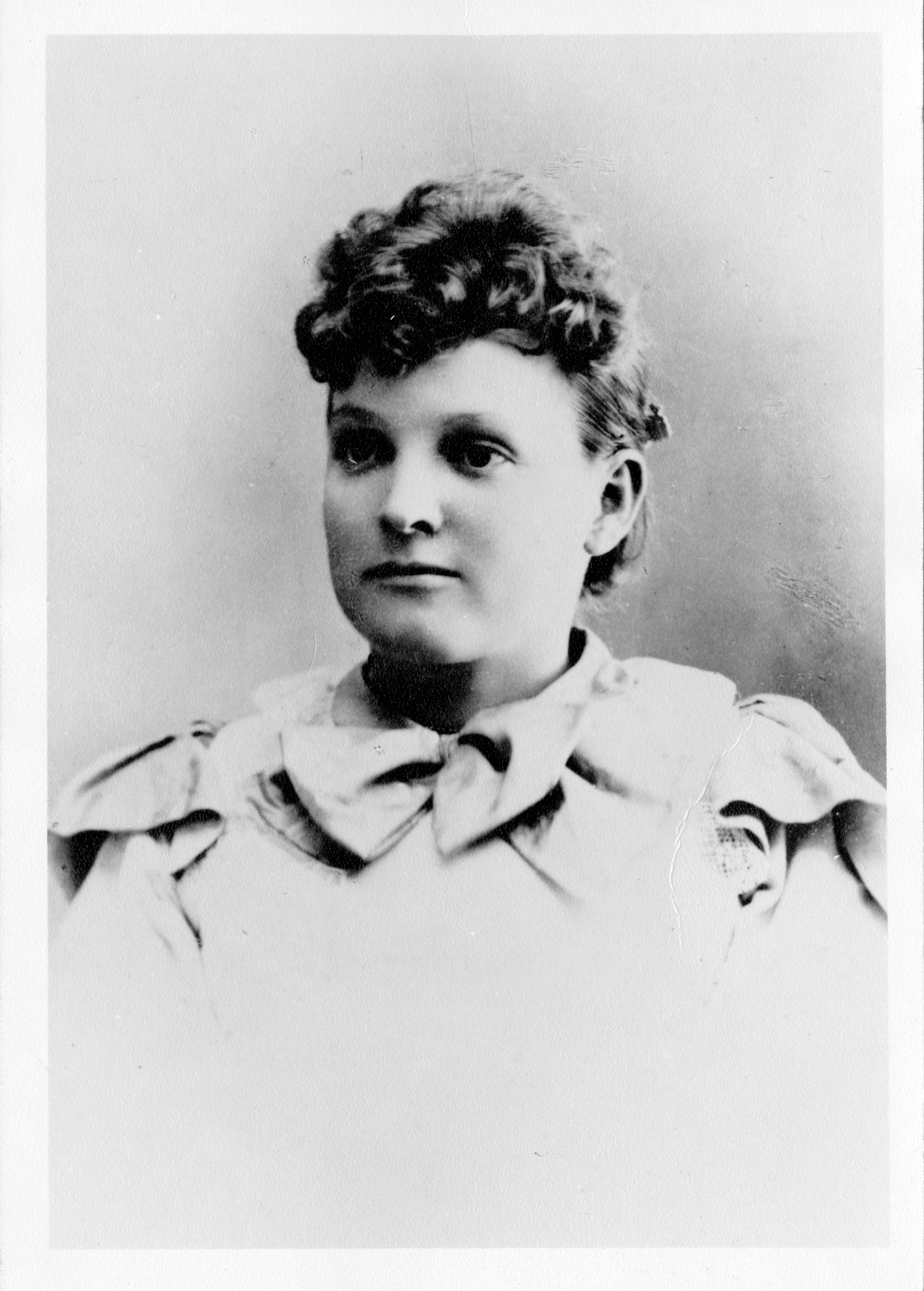 Minerva Kate McGinnis (1874 - 1958), 1905 (Internet Archive)