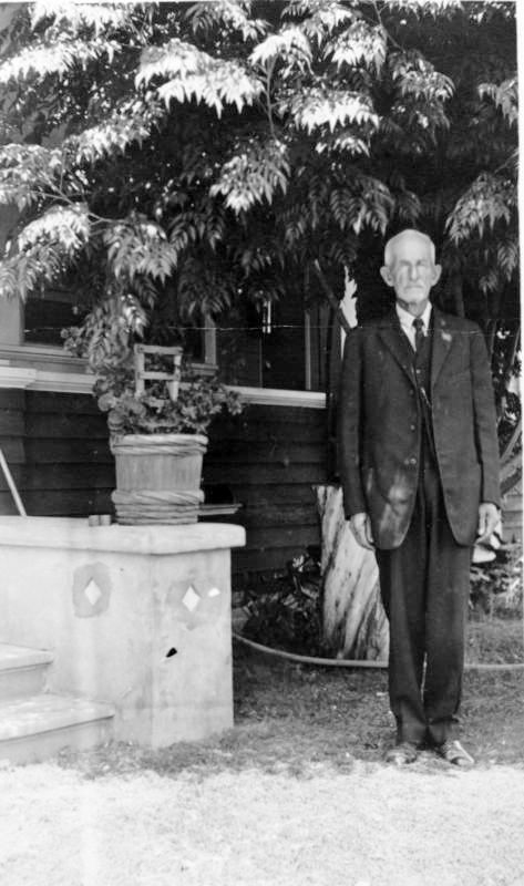 John R. Reed, Orosi, California, ca 1913, 1913 (Internet Archive)