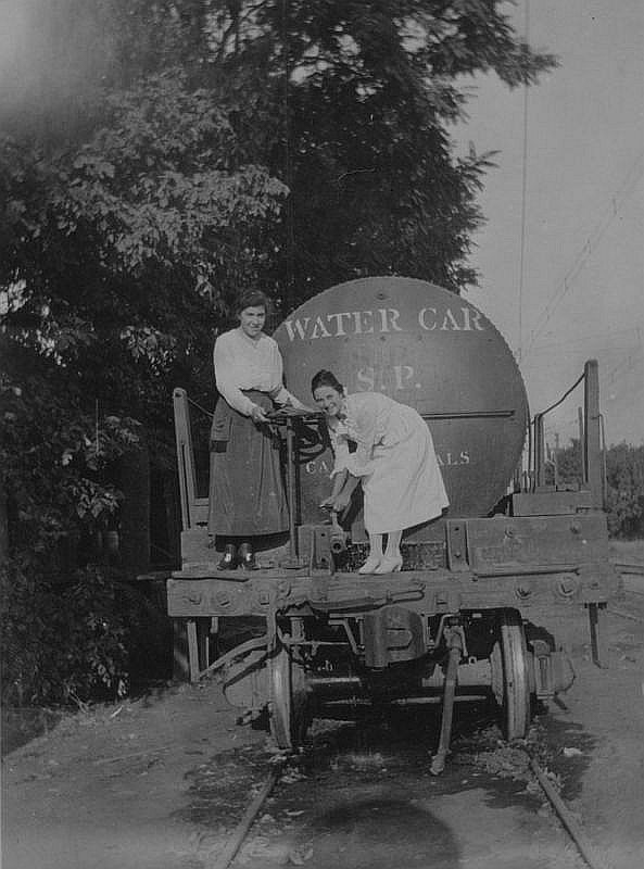 Girls on Water Car, Lindsay, California, 1919, 1919 (Internet Archive)