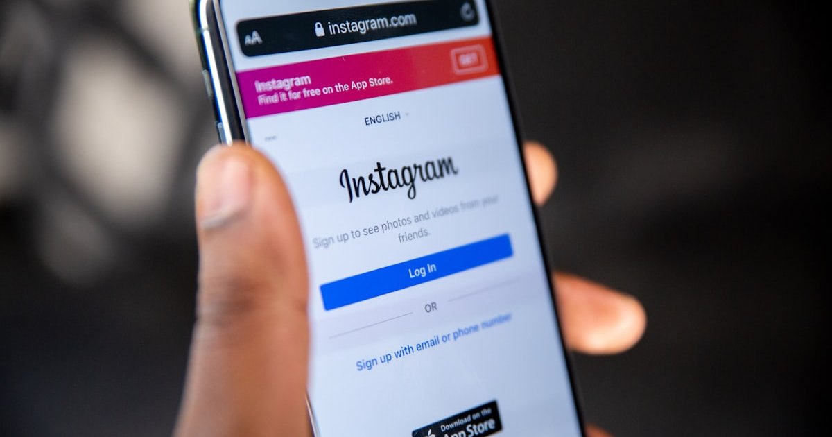Как понять, что ты нравишься человеку в Instagram: 7 признаков