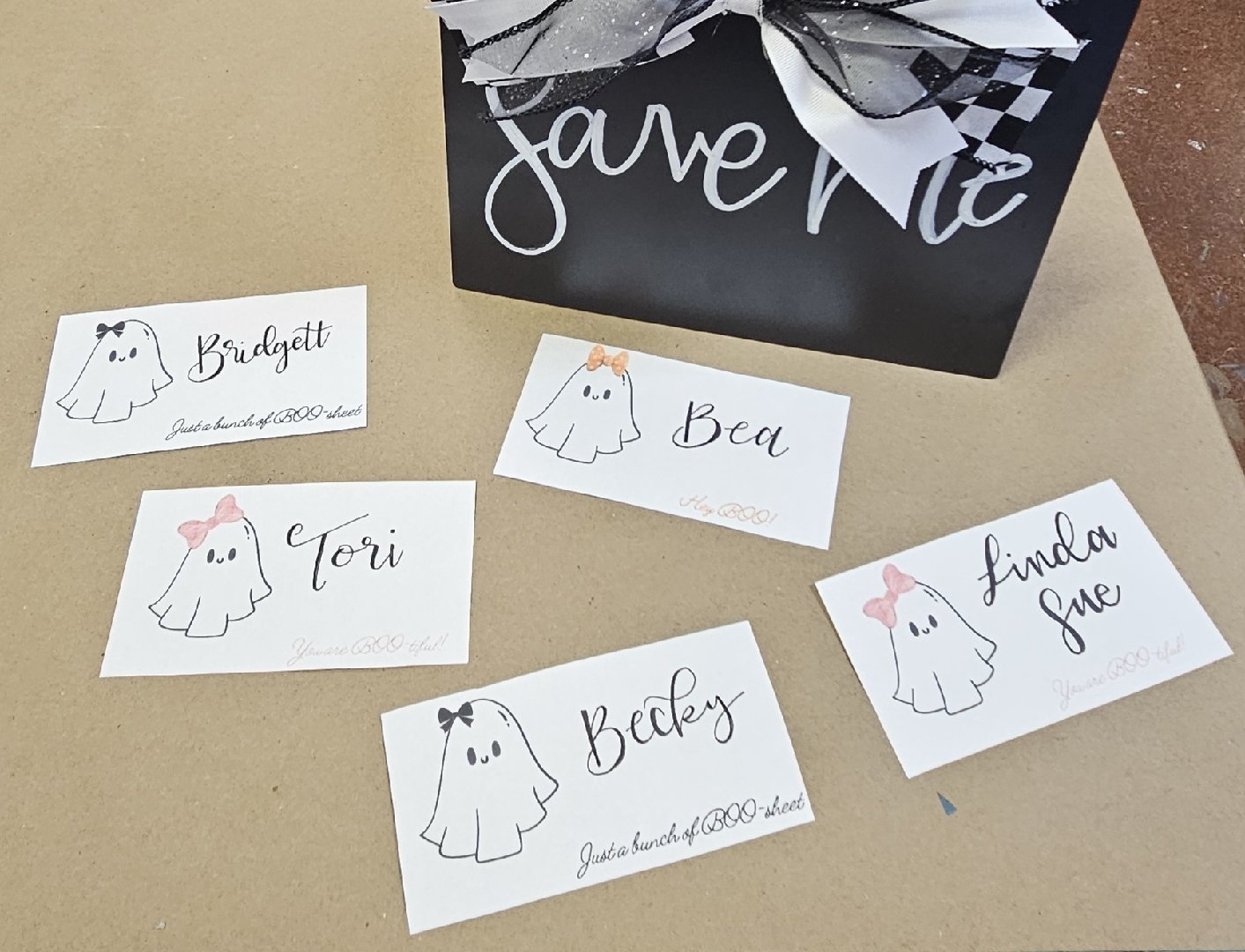 Fang-tastic Fonts & Spooky Signs: Pointed Pen Calligraphy & Halloween Door Hangers 3