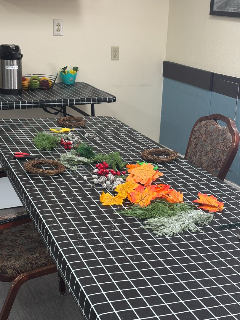 Wreath Making with Bruz Beers (Free Drink Included)! 2