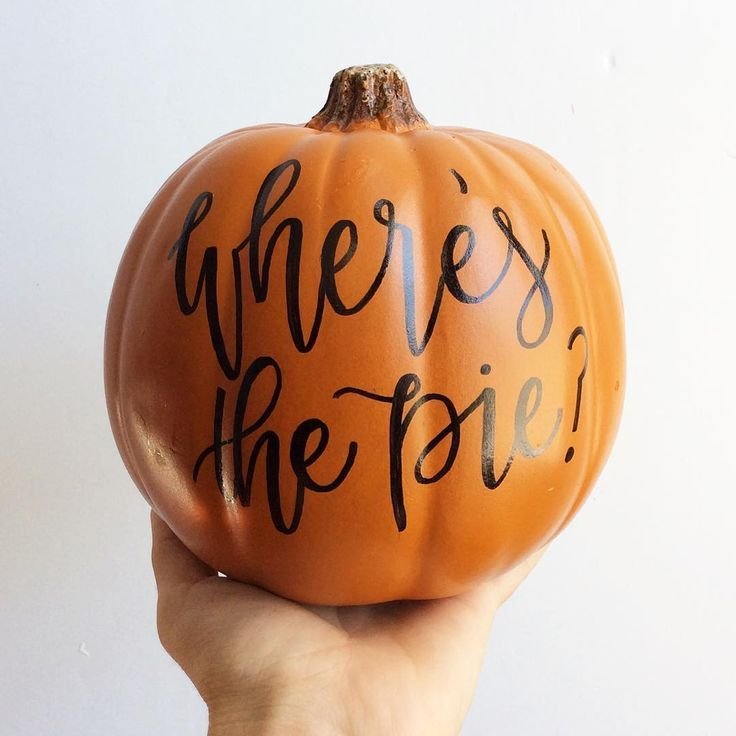 Hand-Lettered Pumpkins: Create Your Own Thanksgiving Decor 3