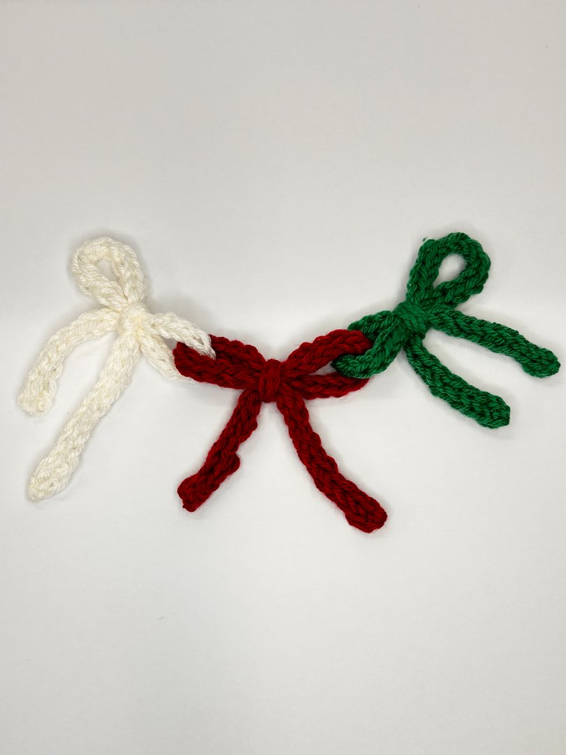 🎀 Crochet Bow Garland Workshop | November 21, 3pm 2