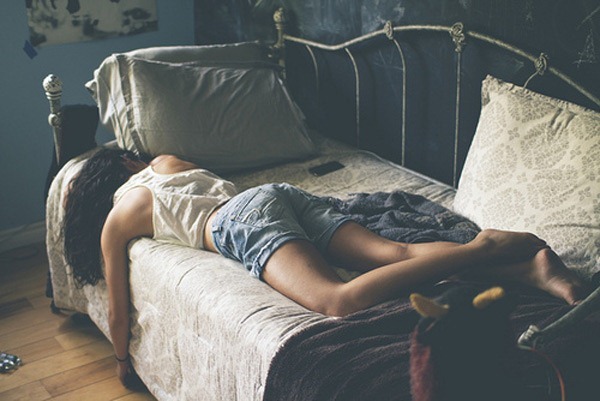 gái ế và 7 tuyệt chiêu hạ giá bản thân