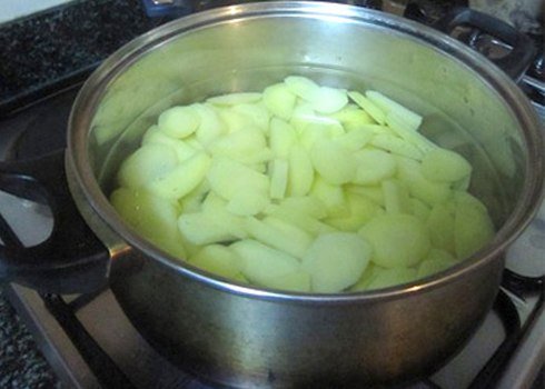 những mẹo vặt trong bếp nhà bạn