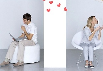 Lợi ích và những mối nguy từ nụ hôn