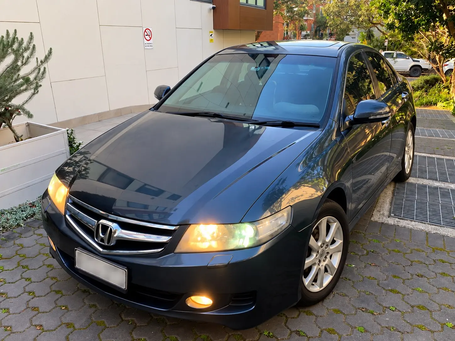 🚗 2006 Honda Accord Euro – $3,700