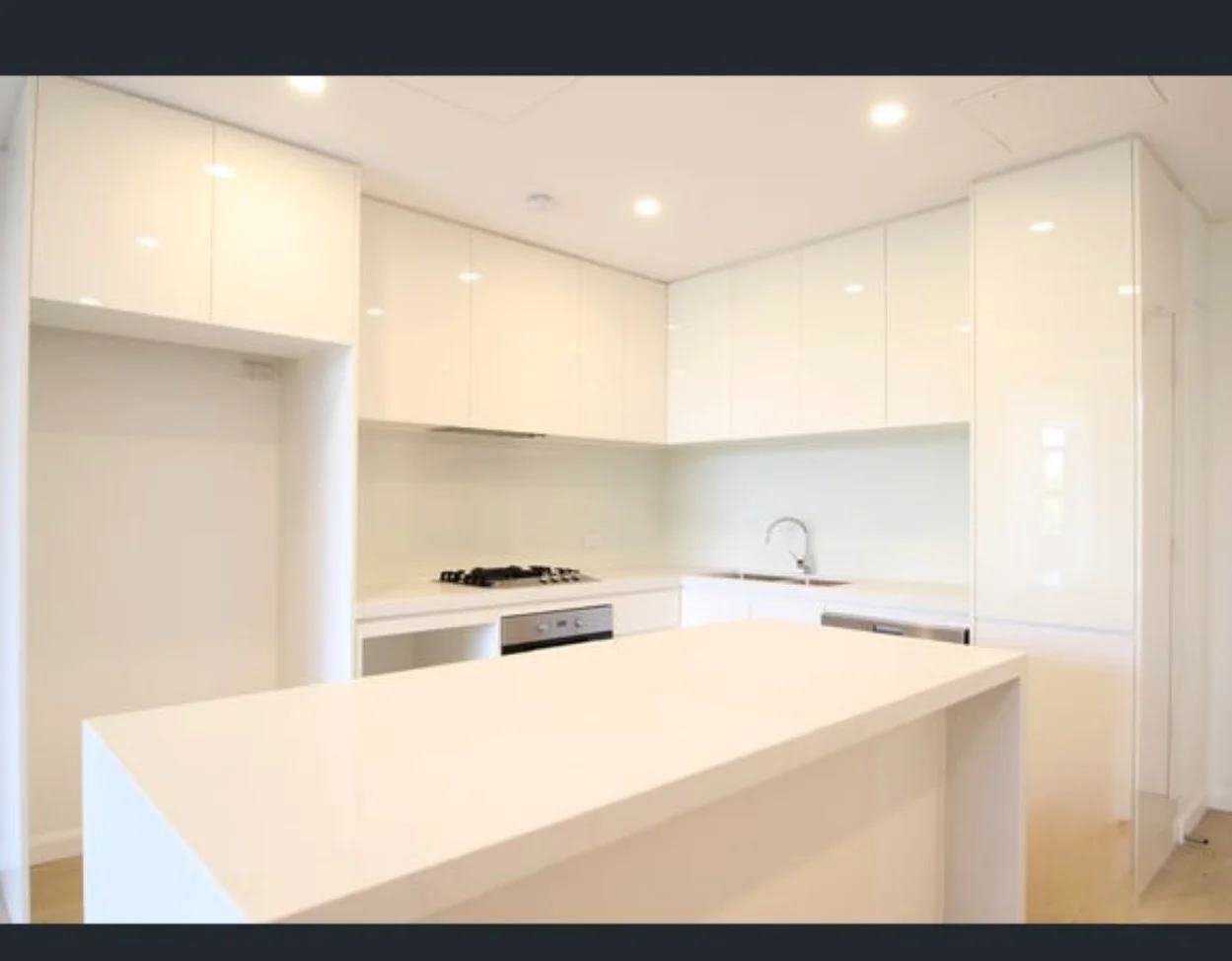 Eastwood 1bed 1bath 1 carpark