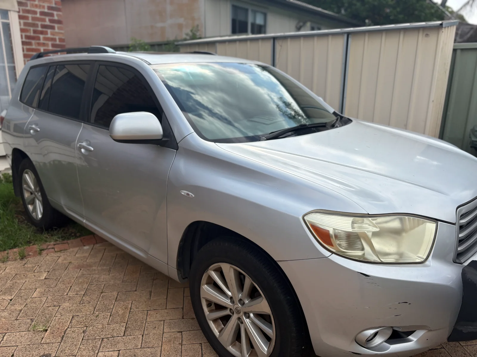 도요타 크루거 2010 판매합니다. $11,200 / 139,000km