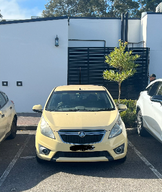 홀덴 스파크 수동 $3950  2013년 12만