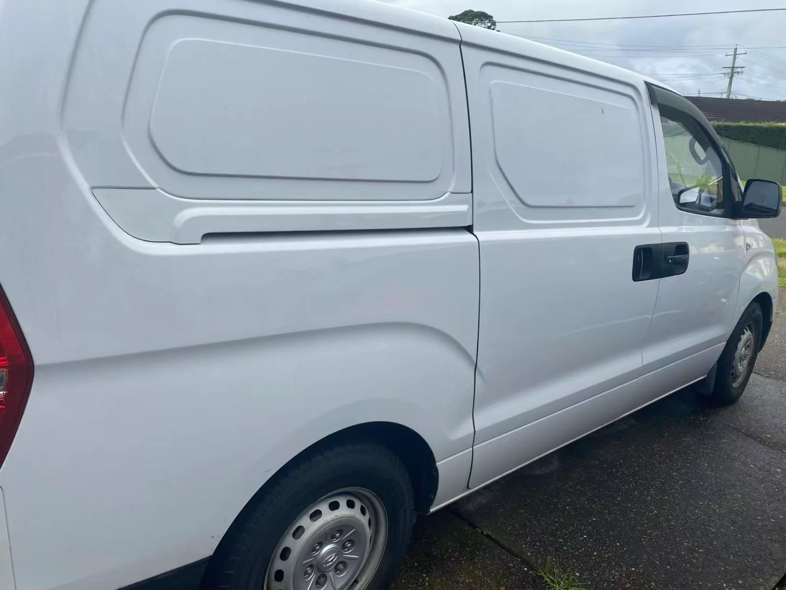 Hyundai(현대) iLoad - ONLY 125500km. -$17000