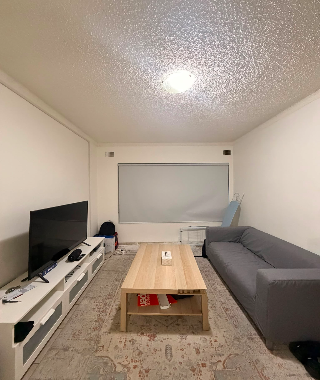 Hurstville 역 근처- 2bed 1bath 1car!