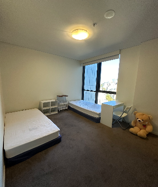 Share room for 1 Girl in CBD Sydney w/Private Bathroom