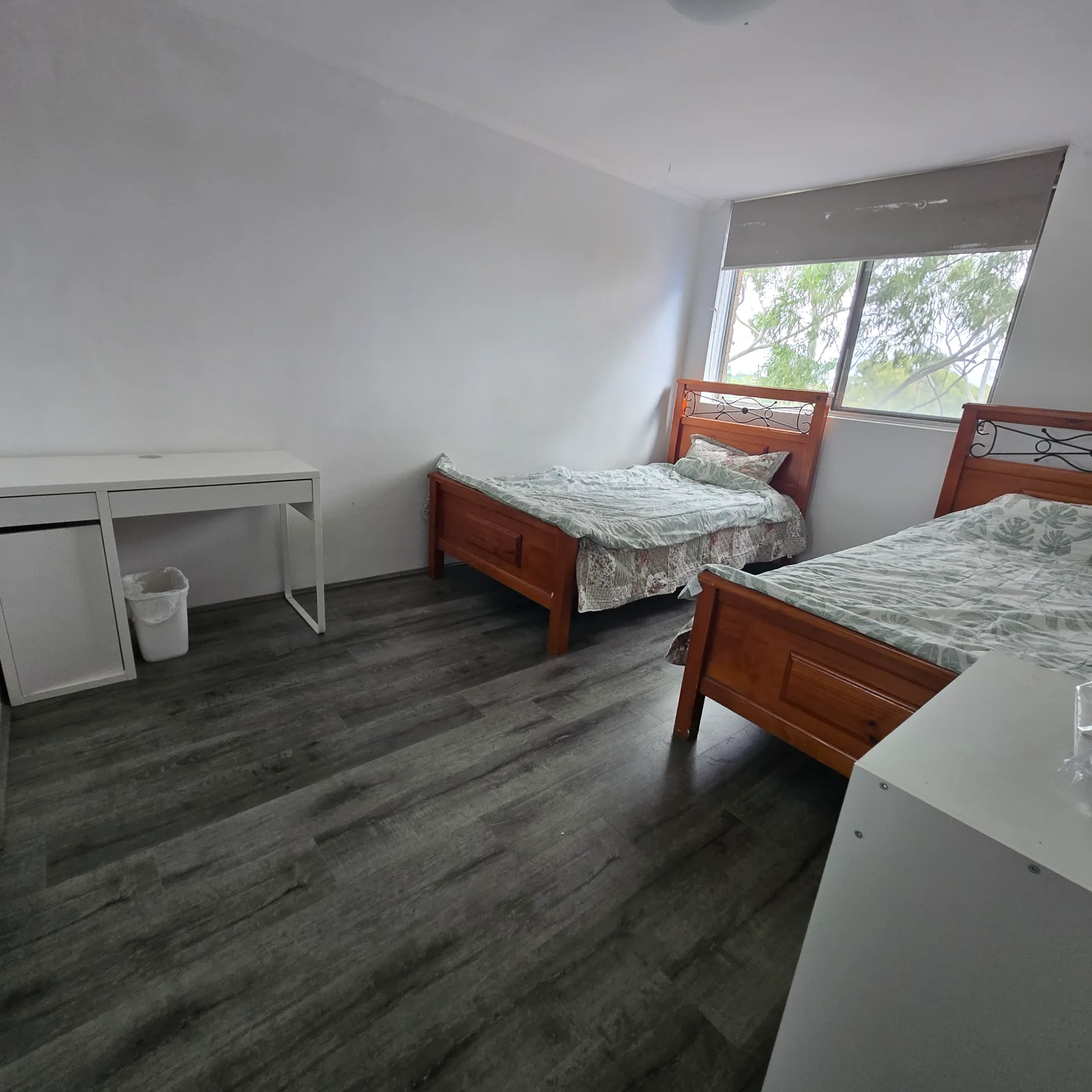 스트라스필드역 2인 1실 –  주 $200