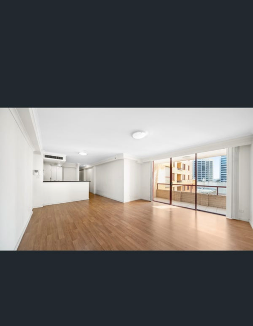 타운홀 2bed 2bath 1 carpark 테이크오버