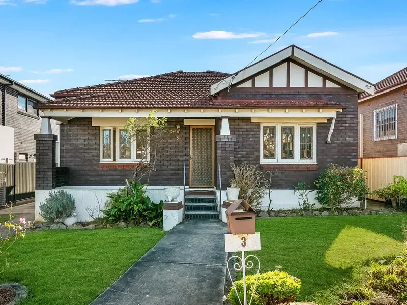 노스스트라 (North Strathfield) 마스터 사이즈 독방! 역 걸어서 5분. 센트럴 (20분)