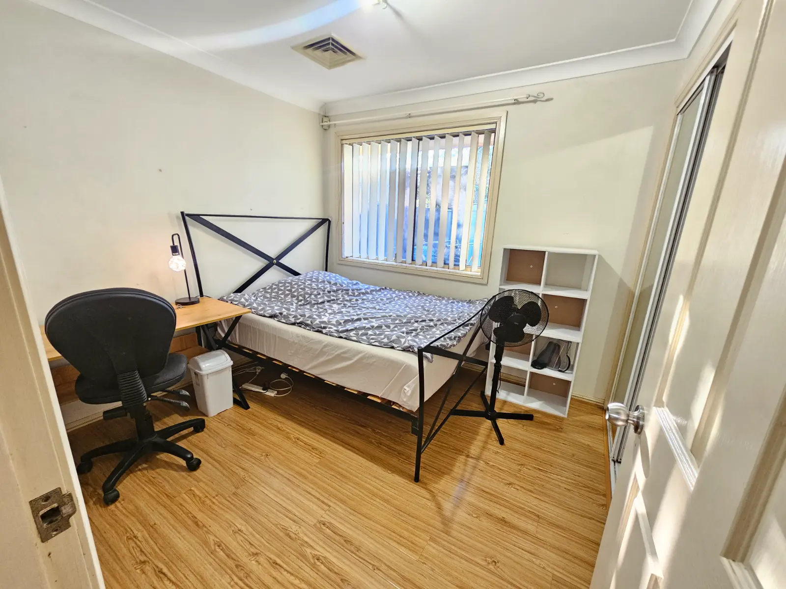 [Wentworthville] Westmead근처, 독방 230불, 9월 20일 부터 입주가능