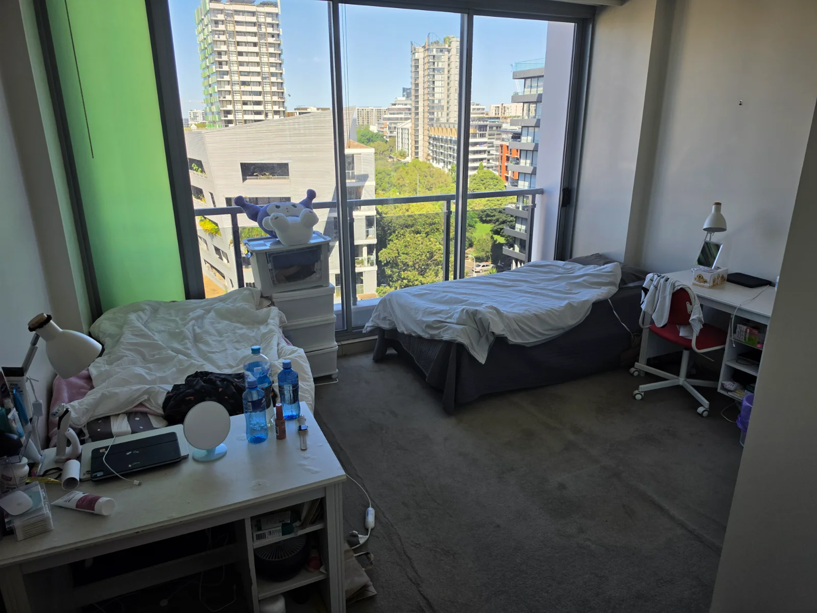 waterloo meriton apartment master room 여자 두분(한분씩가능) 구합니다
