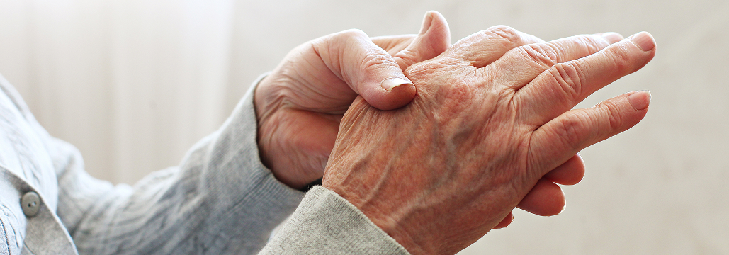 【Lancet Rheumatol】早期RAの11%にRA-ILD : 年齢と疾患活動性が示すリスク