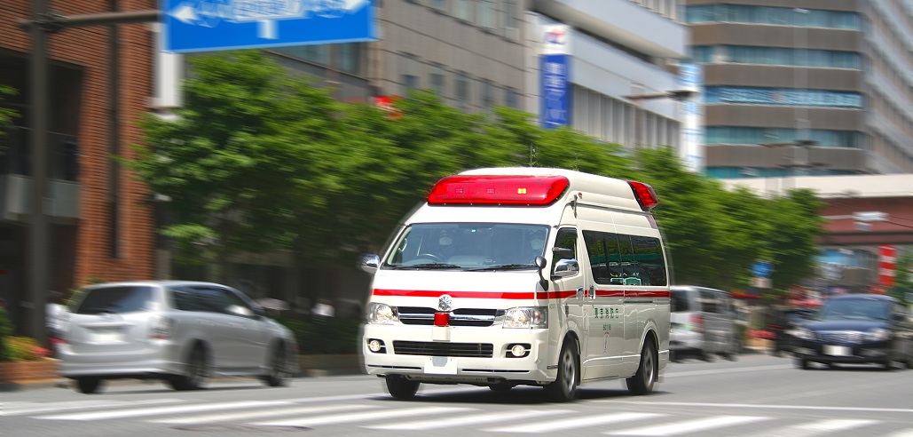 自費診療による美容医療の合併症と健康保険