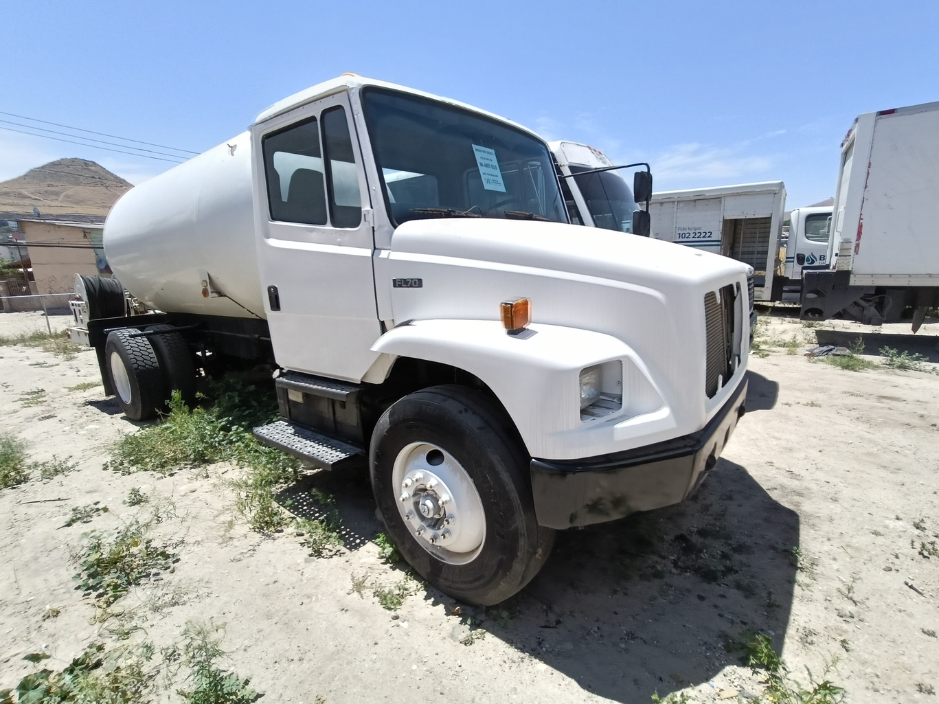 FREIGHTLINER FL70 PIPA