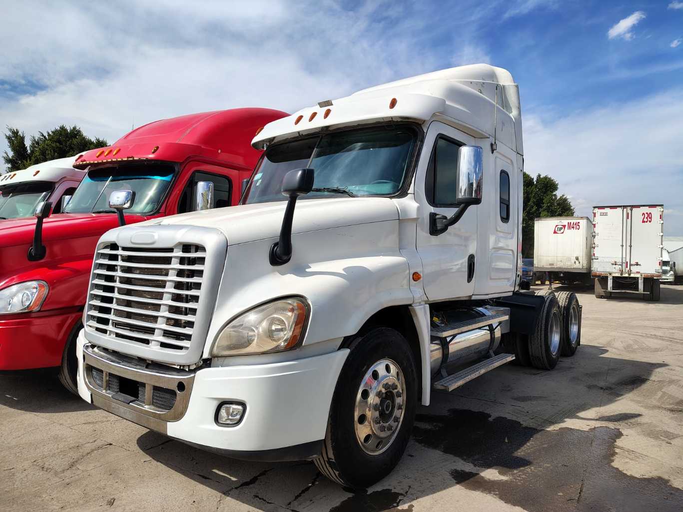 FREIGHTLINER CASCADIA