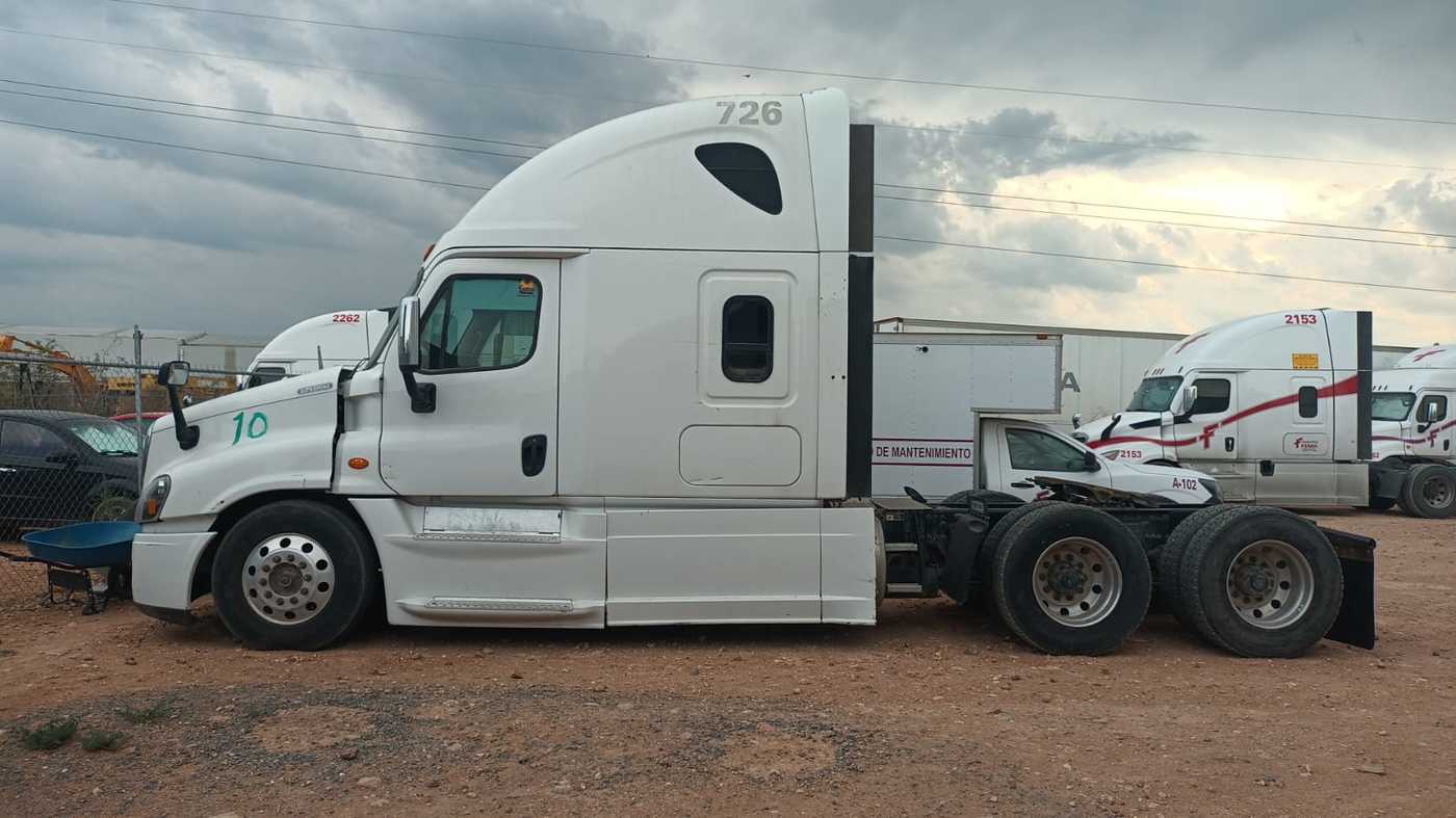 FREIGHTLINER CASCADIA