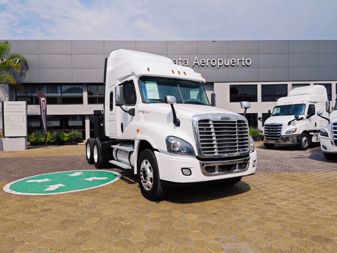 FREIGHTLINER CASCADIA 125