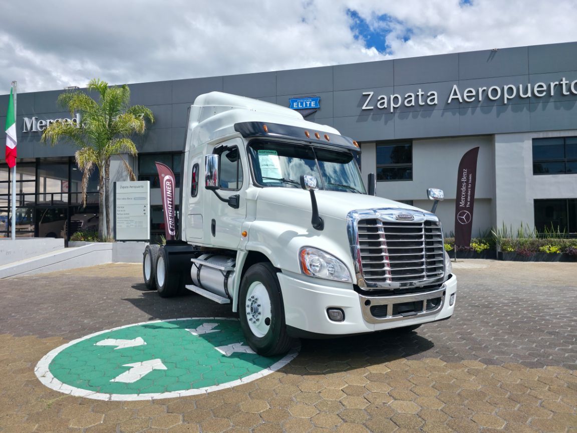 FREIGHTLINER CASCADIA 125