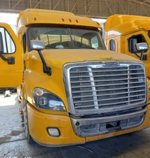 FREIGHTLINER CASCADIA 125