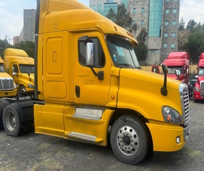 FREIGHTLINER CASCADIA 125