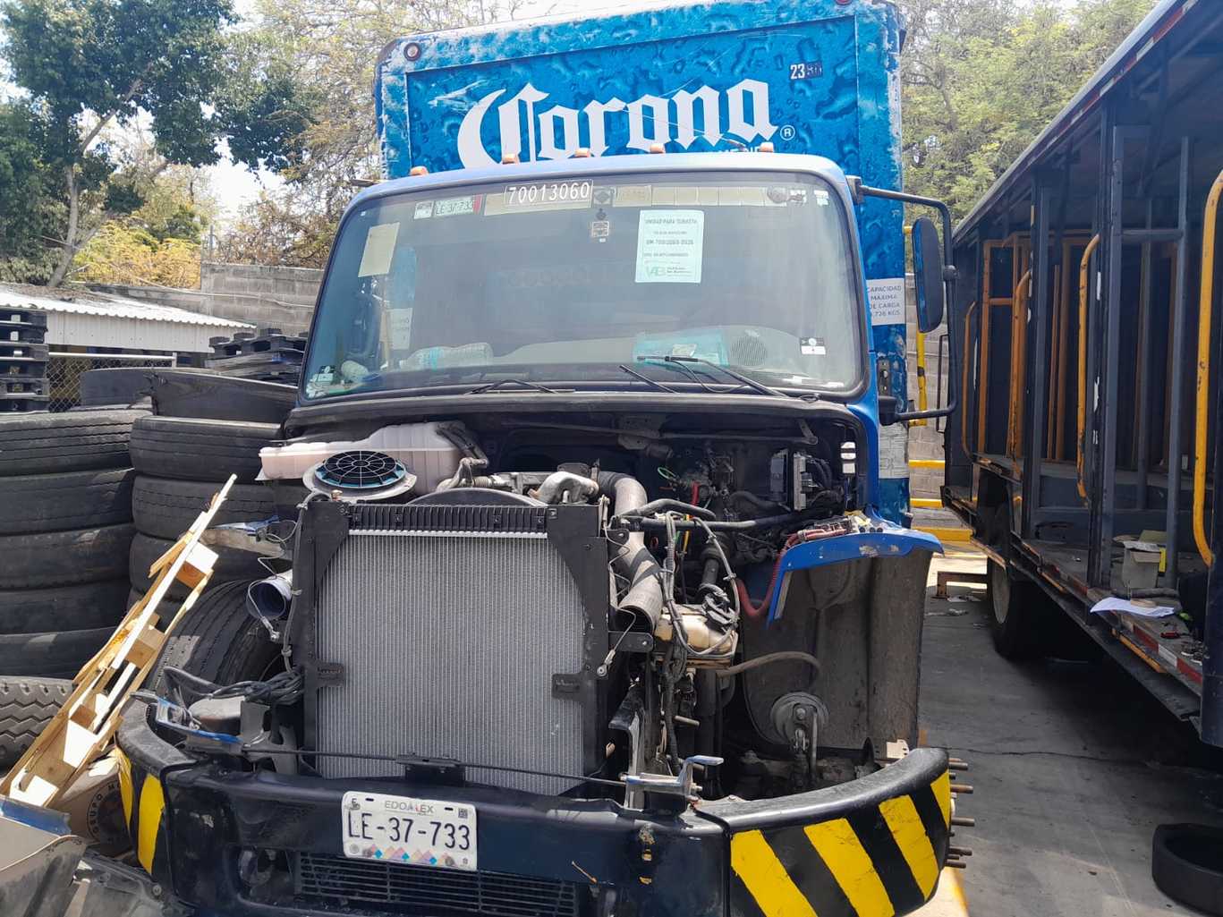 FREIGHTLINER M2