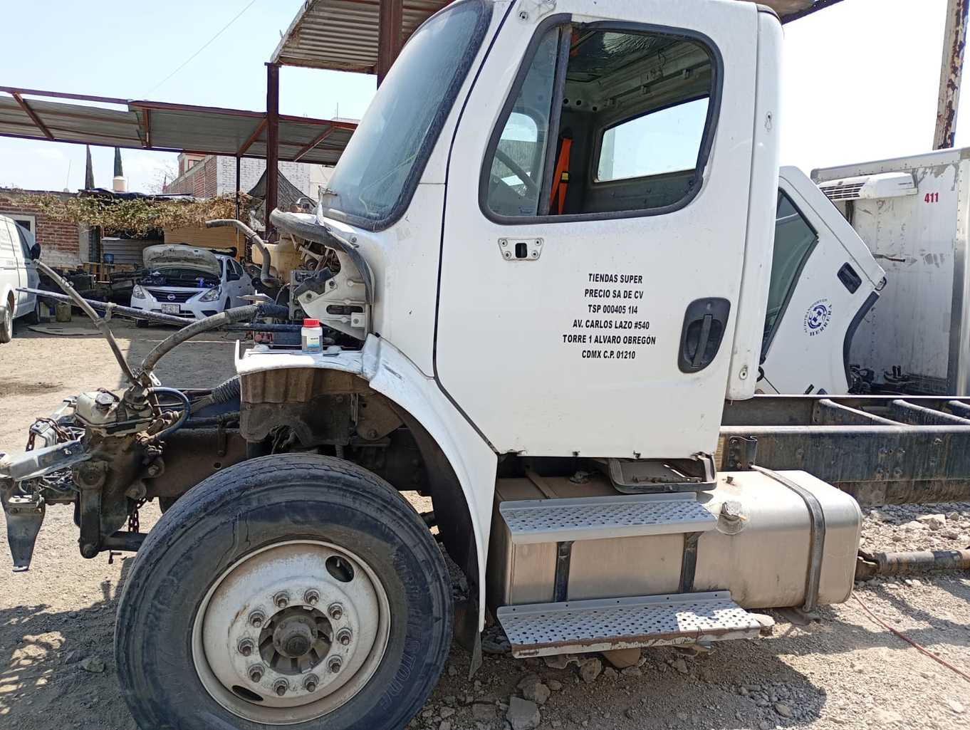 FREIGHTLINER M2 106-52K-6X2