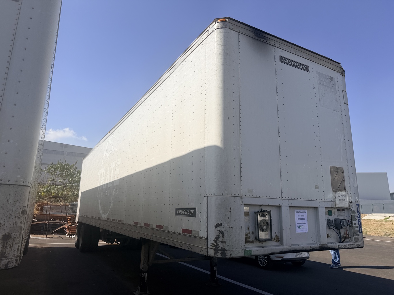 FRUEHAUF FBA9+1.5-LP-HT2-40W