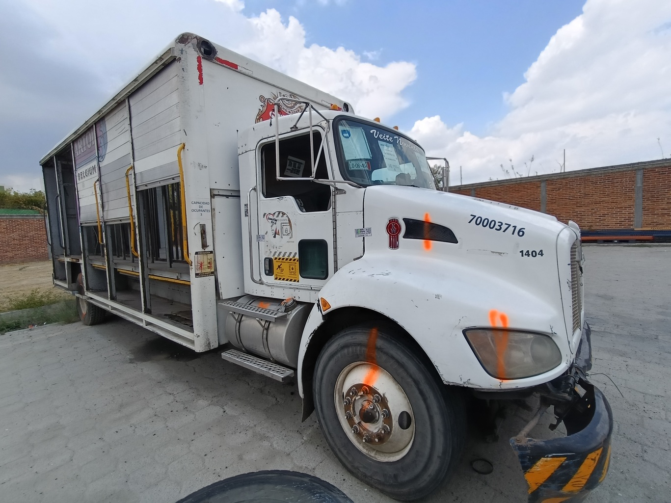 KENWORTH T370